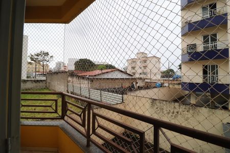 Sacada de apartamento para alugar com 2 quartos, 54m² em Santa Mônica, Uberlândia