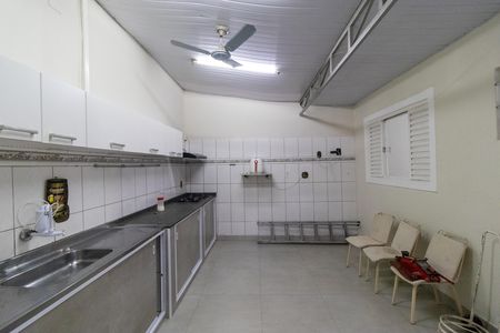 Casa para alugar com 140m², 3 quartos e 3 vagas Casa para alugar com 140m², 3 quartos e 3 vagasCozinha