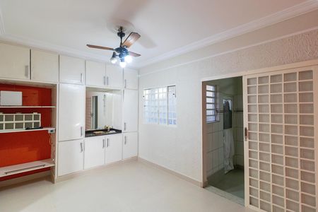Casa para alugar com 140m², 3 quartos e 3 vagas Casa para alugar com 140m², 3 quartos e 3 vagasSalas