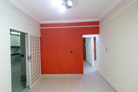 Casa para alugar com 140m², 3 quartos e 3 vagas Casa para alugar com 140m², 3 quartos e 3 vagasSalas