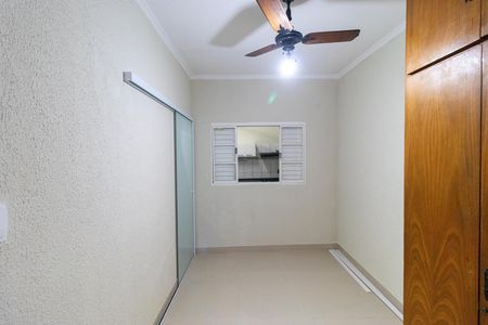 Casa para alugar com 140m², 3 quartos e 3 vagas Casa para alugar com 140m², 3 quartos e 3 vagasQuarto 02