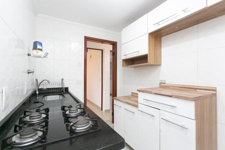 Apartamento à venda com 57m², 2 quartos e 1 vaga Apartamento à venda com 57m², 2 quartos e 1 vagaCozinha - Armários