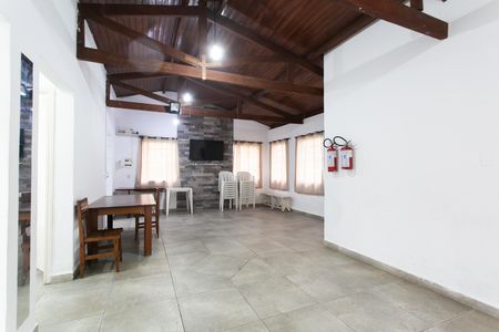Apartamento à venda com 57m², 2 quartos e 1 vaga Apartamento à venda com 57m², 2 quartos e 1 vagaÁrea comum - Salão de Festas