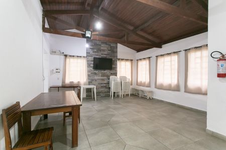 Apartamento à venda com 57m², 2 quartos e 1 vaga Apartamento à venda com 57m², 2 quartos e 1 vagaÁrea comum - Salão de Festas