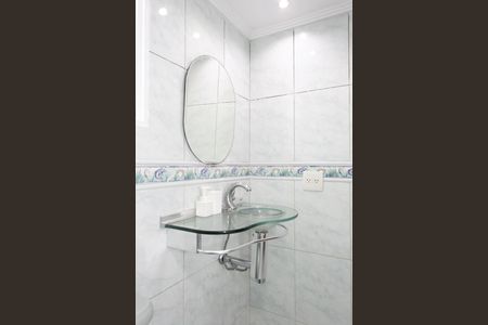 Apartamento à venda com 57m², 2 quartos e 1 vaga Apartamento à venda com 57m², 2 quartos e 1 vagaBanheiro