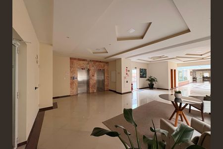 Apartamento para alugar com 95m², 3 quartos e 2 vagas Apartamento para alugar com 95m², 3 quartos e 2 vagasHall social