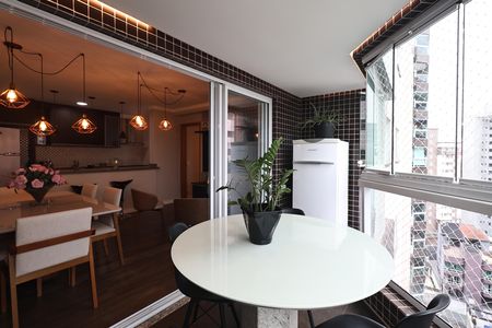 Apartamento para alugar com 95m², 3 quartos e 2 vagas Apartamento para alugar com 95m², 3 quartos e 2 vagasVaranda gourmet