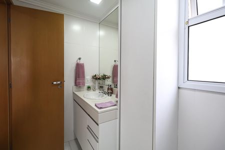 Apartamento para alugar com 95m², 3 quartos e 2 vagas Apartamento para alugar com 95m², 3 quartos e 2 vagasBanheiro da suíte