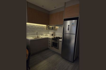 Cozinha de apartamento para alugar com 1 quarto, 56m² em Alphaville Industrial, Barueri