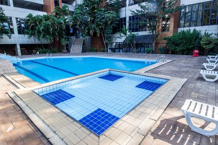 Apartamento à venda com 56m², 1 quarto e 1 vagaPiscina