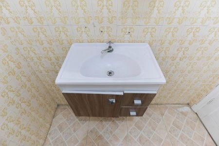 Banheiro social de casa para alugar com 2 quartos, 80m² em Vila Dom Pedro Ii, São Paulo