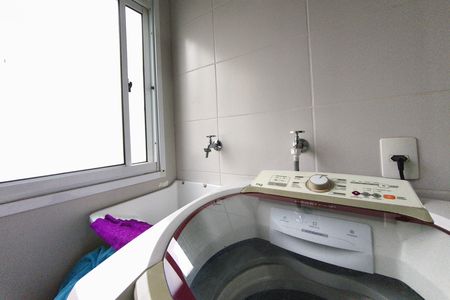 Apartamento à venda com 45m², 2 quartos e 1 vaga Apartamento à venda com 45m², 2 quartos e 1 vagaÁrea de Serviço