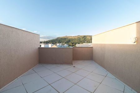 Varanda de casa à venda com 3 quartos, 200m² em Aberta dos Morros, Porto Alegre
