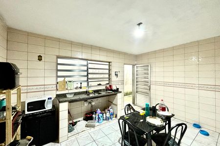 Casa à venda com 210m², 6 quartos e 1 vaga Casa à venda com 210m², 6 quartos e 1 vagaCozinha