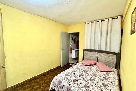 Casa à venda com 210m², 6 quartos e 1 vaga Casa à venda com 210m², 6 quartos e 1 vagaQuarto 1