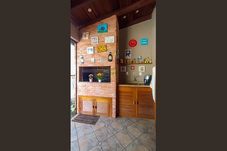 Churrasqueira  de casa à venda com 3 quartos, 172m² em Aberta dos Morros, Porto Alegre