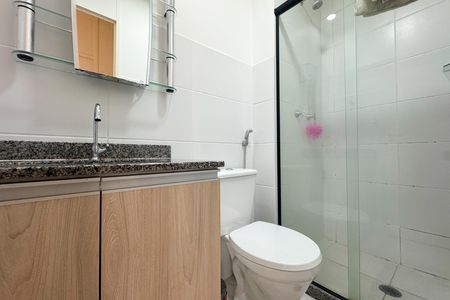 Apartamento à venda com 56m², 2 quartos e 1 vaga Apartamento à venda com 56m², 2 quartos e 1 vagaBanheiro Social