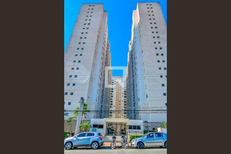 Apartamento à venda com 56m², 2 quartos e 1 vaga Apartamento à venda com 56m², 2 quartos e 1 vagaFachada