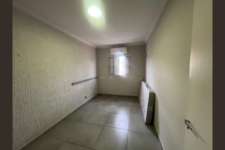 Casa de condomínio à venda com 127m², 3 quartos e 2 vagas Casa de condomínio à venda com 127m², 3 quartos e 2 vagasQuarto