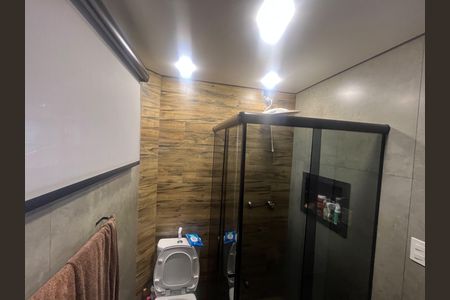 Casa de condomínio à venda com 127m², 3 quartos e 2 vagas Casa de condomínio à venda com 127m², 3 quartos e 2 vagasBanheiro