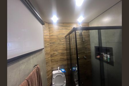 Casa de condomínio à venda com 127m², 3 quartos e 2 vagas Casa de condomínio à venda com 127m², 3 quartos e 2 vagasBanheiro