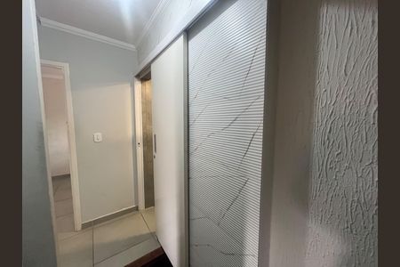 Casa de condomínio à venda com 127m², 3 quartos e 2 vagas Casa de condomínio à venda com 127m², 3 quartos e 2 vagasQuarto