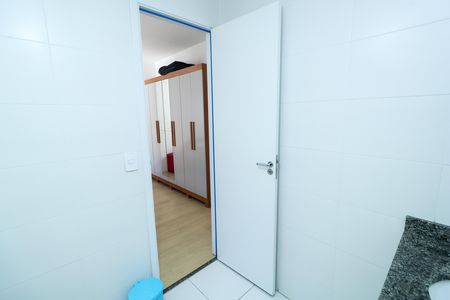 Apartamento para alugar com 60m², 2 quartos e 1 vaga Apartamento para alugar com 60m², 2 quartos e 1 vagaBanheiro da Suíte 1