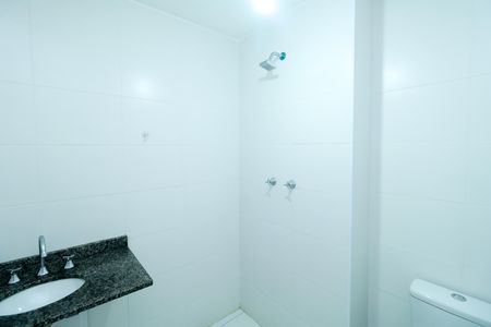 Apartamento para alugar com 60m², 2 quartos e 1 vaga Apartamento para alugar com 60m², 2 quartos e 1 vagaBanheiro da Suíte 1