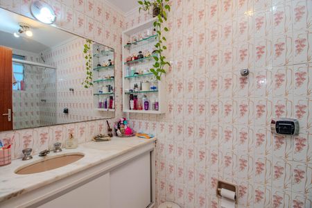 Apartamento à venda com 104m², 3 quartos e 1 vaga Apartamento à venda com 104m², 3 quartos e 1 vagaBanheiro