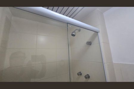 Apartamento à venda com 50m², 2 quartos e sem vaga Apartamento à venda com 50m², 2 quartos e sem vagaBanheiro