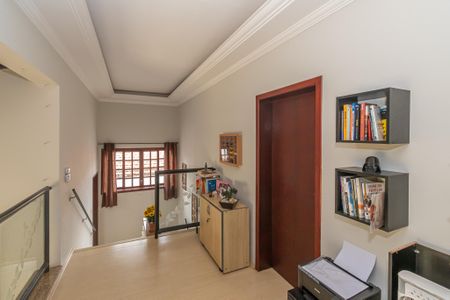Casa à venda com 270m², 3 quartos e 2 vagasMesanino