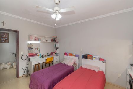 Casa à venda com 270m², 3 quartos e 2 vagasSuite 2