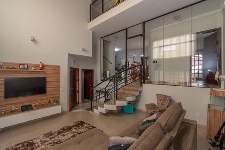 Sala  de casa à venda com 3 quartos, 270m² em Chácara Monte Alegre, Sumaré