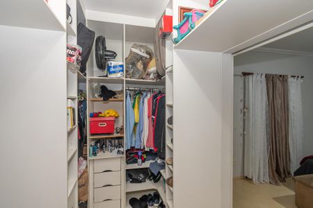 Casa à venda com 270m², 3 quartos e 2 vagasCloset da suíte 1