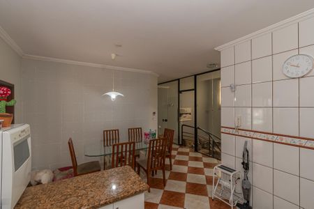 Casa à venda com 270m², 3 quartos e 2 vagasCozinha e Sala de Jantar 