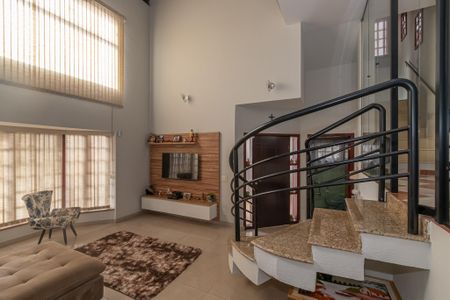 Sala  de casa à venda com 3 quartos, 270m² em Chácara Monte Alegre, Sumaré