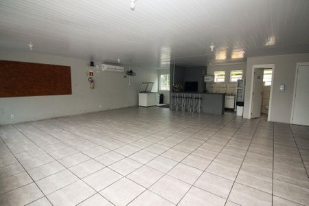 Apartamento à venda com 42m², 2 quartos e 1 vaga Apartamento à venda com 42m², 2 quartos e 1 vagaÁrea comum - Salão de festas