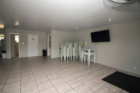 Apartamento à venda com 42m², 2 quartos e 1 vaga Apartamento à venda com 42m², 2 quartos e 1 vagaÁrea comum - Salão de festas