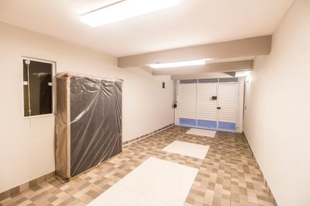 Casa à venda com 150m², 2 quartos e 3 vagas Casa à venda com 150m², 2 quartos e 3 vagasGaragem
