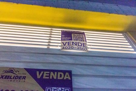 Casa à venda com 150m², 2 quartos e 3 vagas Casa à venda com 150m², 2 quartos e 3 vagasVista da Rua