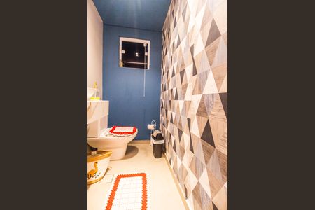 Casa à venda com 150m², 2 quartos e 3 vagas Casa à venda com 150m², 2 quartos e 3 vagasLavabo