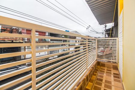 Casa à venda com 150m², 2 quartos e 3 vagas Casa à venda com 150m², 2 quartos e 3 vagasVaranda