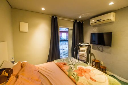Casa à venda com 150m², 2 quartos e 3 vagas Casa à venda com 150m², 2 quartos e 3 vagasSuíte