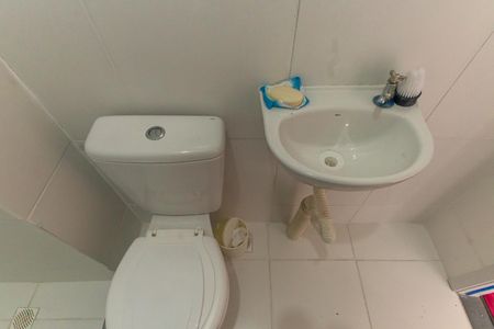 Apartamento para alugar com 33m², 2 quartos e sem vaga Apartamento para alugar com 33m², 2 quartos e sem vagaBanheiro