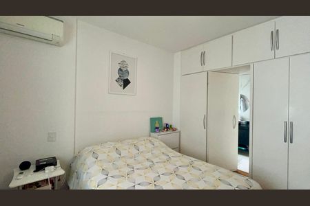 Apartamento à venda com 170m², 3 quartos e 2 vagasSuíte 1