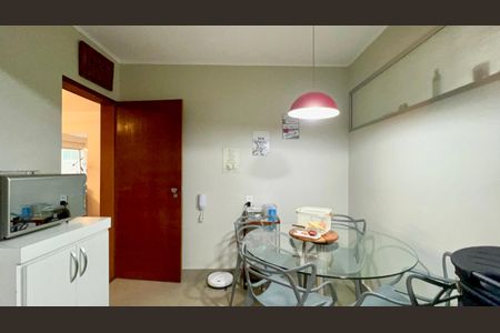 Apartamento à venda com 170m², 3 quartos e 2 vagasCopa