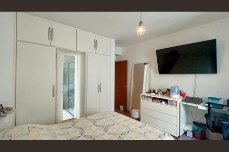 Apartamento à venda com 170m², 3 quartos e 2 vagasSuíte 1
