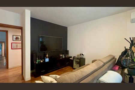 Apartamento à venda com 170m², 3 quartos e 2 vagasQuarto 1