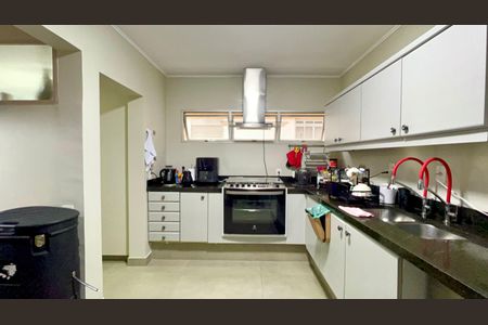 Apartamento à venda com 170m², 3 quartos e 2 vagasCozinha - Armários