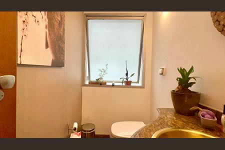 Apartamento à venda com 170m², 3 quartos e 2 vagasLavabo